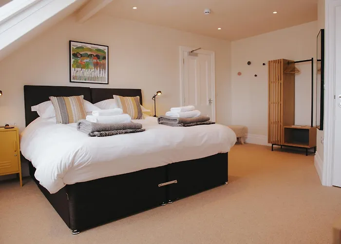 By Birch * ليبرن